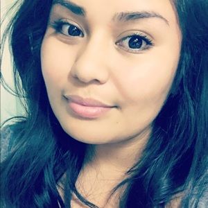 Meet your Posher, Becky